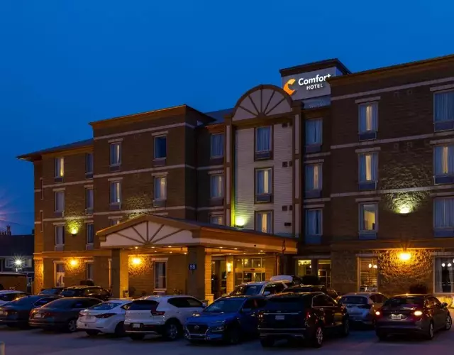 Comfort Hotel Bayer's Lake