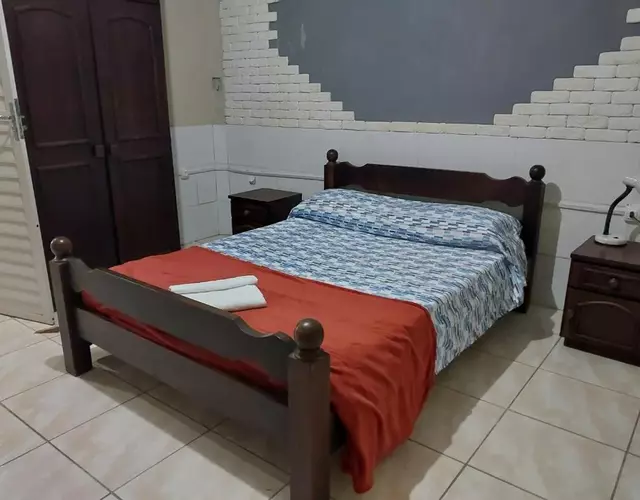 Espaço básico e funcional, com 2 ambientes, sem fogão, Zona Nobre, estacionamento coberto