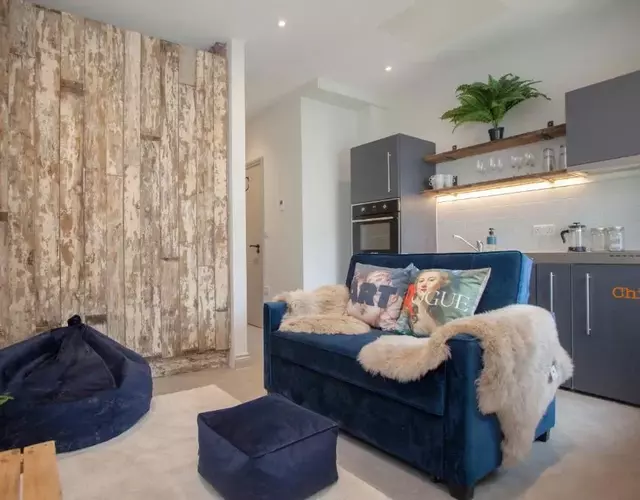 Luxury Aparthotel 350yds from Centre