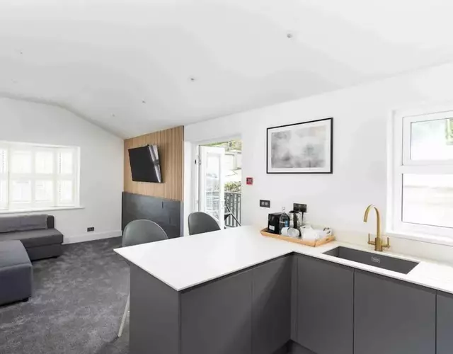 Stunning new fully renovated flat in Marazion