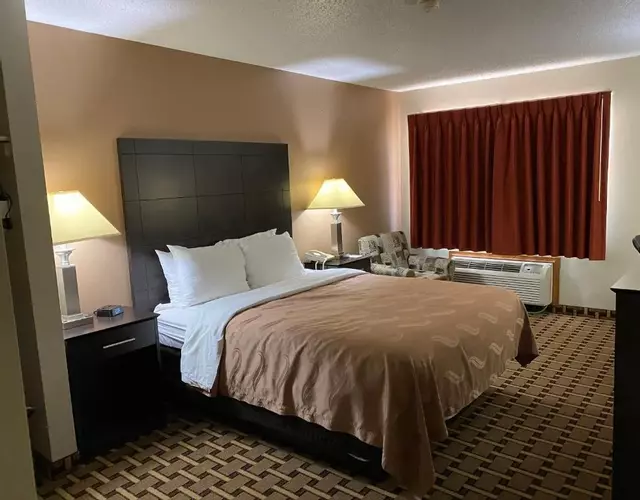 Quality Inn Morton at I-74