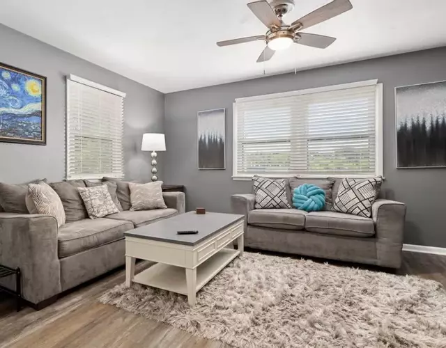 2BD in Bartonville close to DT Peoria