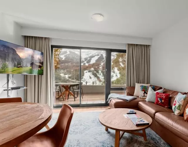 Lantern 9 Deluxe - Parking