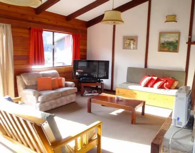 Retro 2 Bedroom Apartment