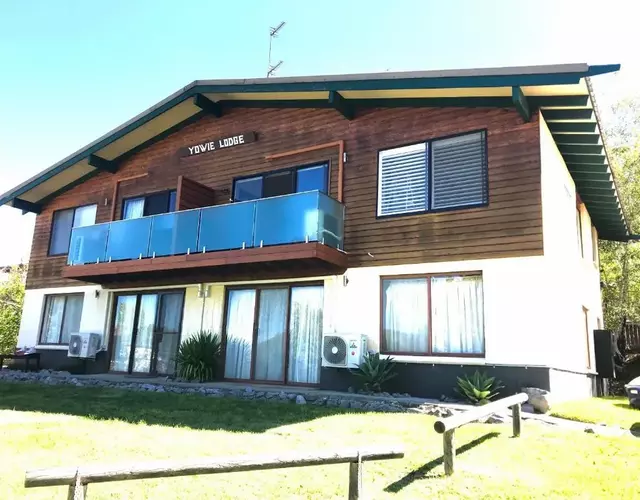 Yowie 3 - Yowie Lodge