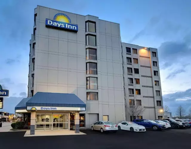 Days Inn by Wyndham Niagara Falls Near The Falls