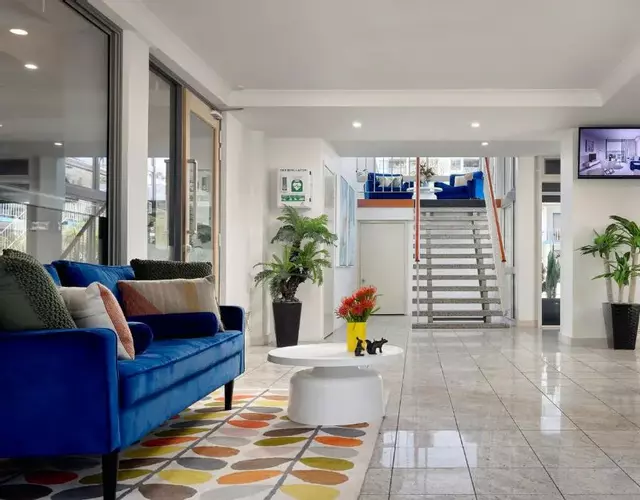 Baileys Parkside Motel by VetroBlu