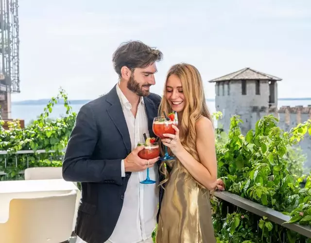 Syrmioncello - Castle Lounge