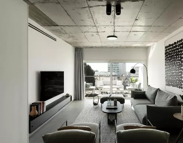 Mr. Rothschild by TLV2GO