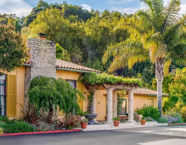 Inn Marin and Suites, an Ascend Collection Hotel