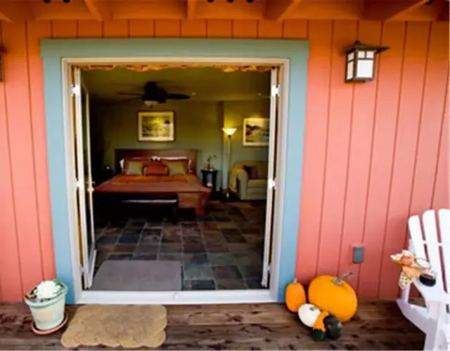 Pearlessence Vineyard Inn