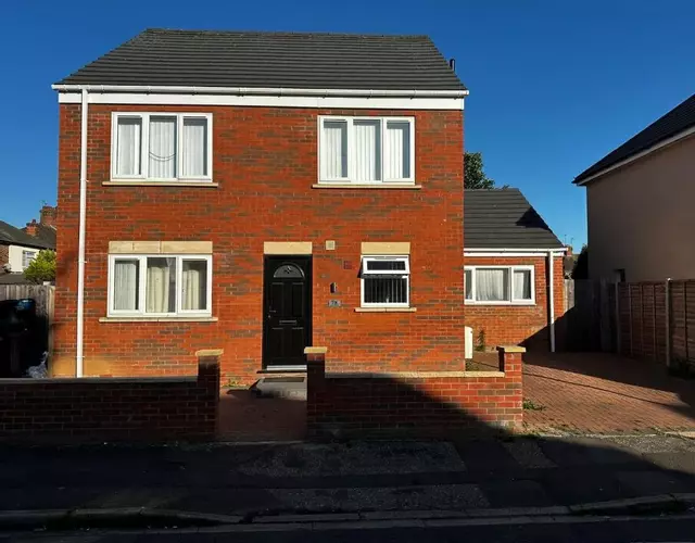 New England House Ensuites - Whole