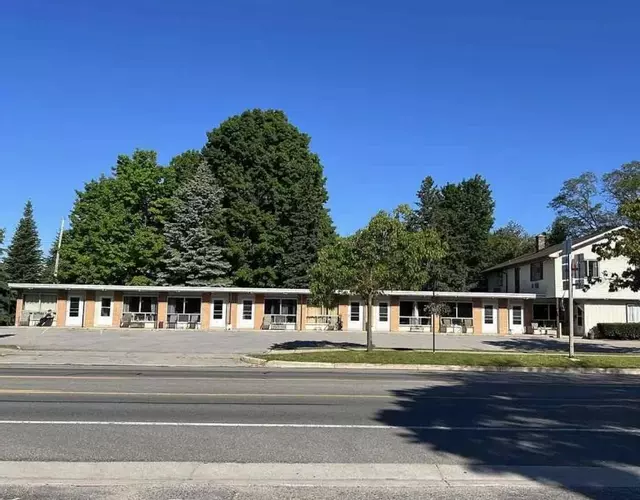 Villa De Moderne - adoba Inn Charlevoix