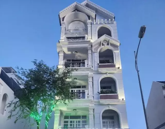 Queen Sea Hotel