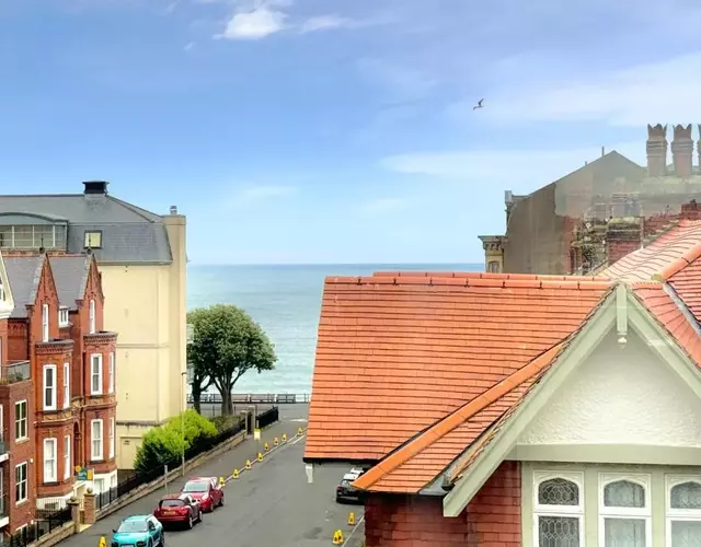 Apartment Victoria with Free Parking