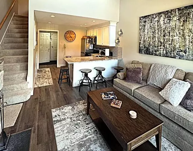 Luxury Jiminy Ski On Off Village Ctr Condo Sleeps4