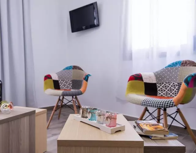 Breeze Vacation Apartments