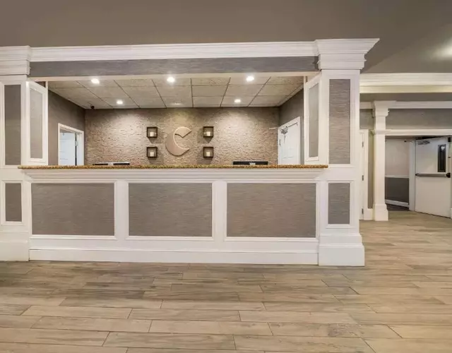 Comfort Inn & Suites Plattsburgh - Morrisonville