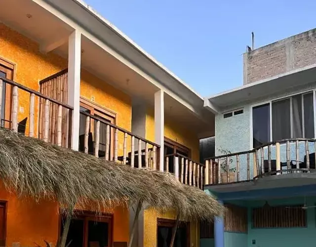 Zipoliteville - HOTEL NUDISTA