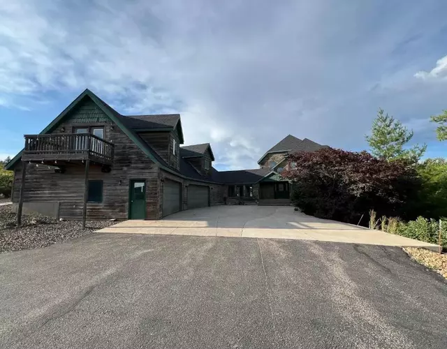 King Home- Mountain Oasis Pool & Views