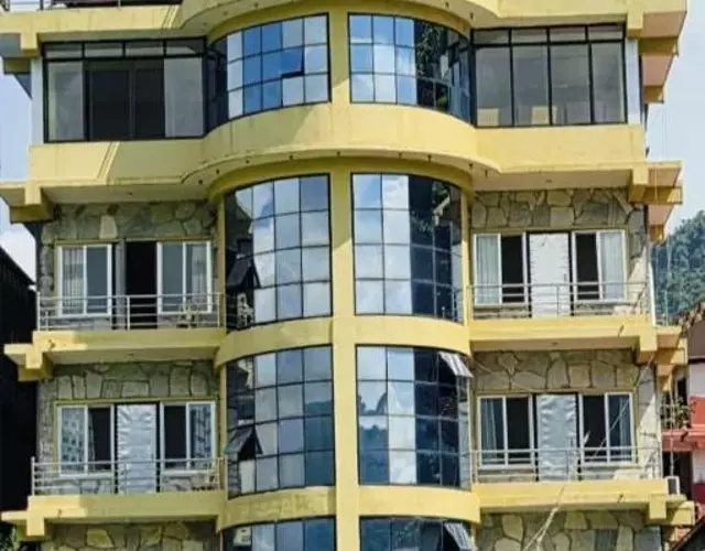 Hotel August International