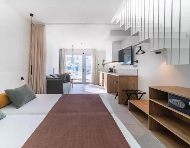 Cabot Las Velas Apartments