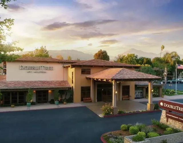 DoubleTree by Hilton Claremont