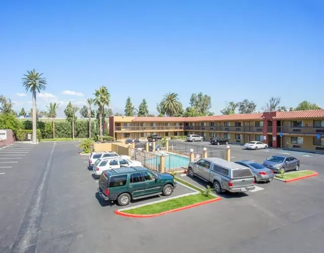 Hotel Seville - Ontario Airport/Chino