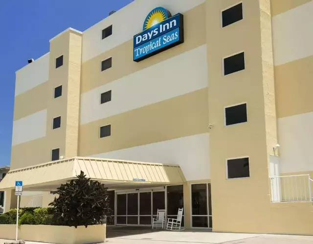 Days Inn by Wyndham Daytona Oceanfront