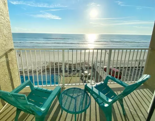 Pirates Cove Resort Studios!