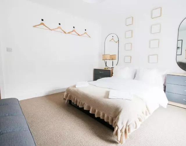 Treorchy Terrace Grand Villa In Stunning Rhondda Valley By STAE-Homes