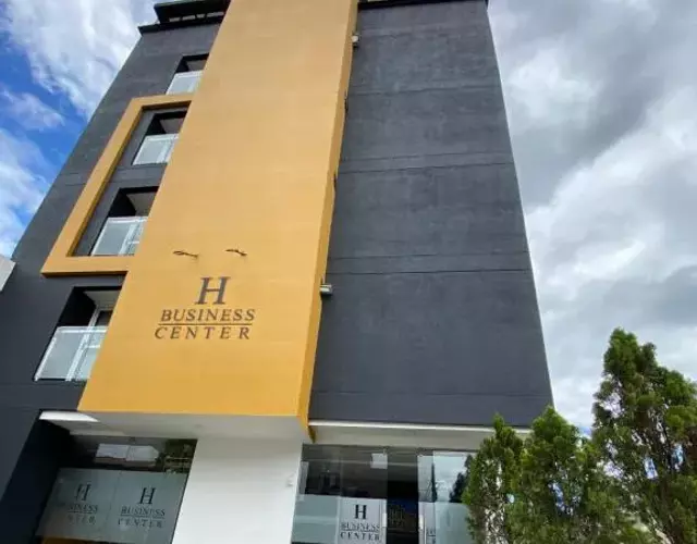 Hotel Business Center