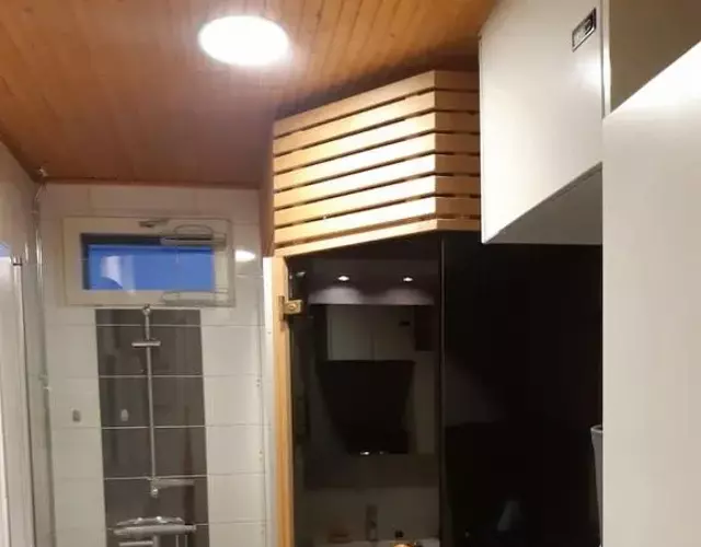 Pieni moderni saunallinen kaksio keskustan lähellä