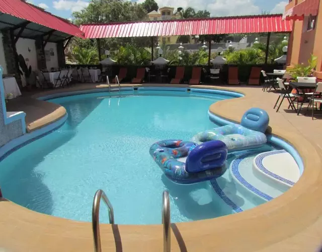 Vivy Hill's Hotel