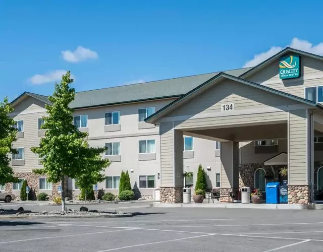 Quality Inn & Suites Sequim at Olympic National Park