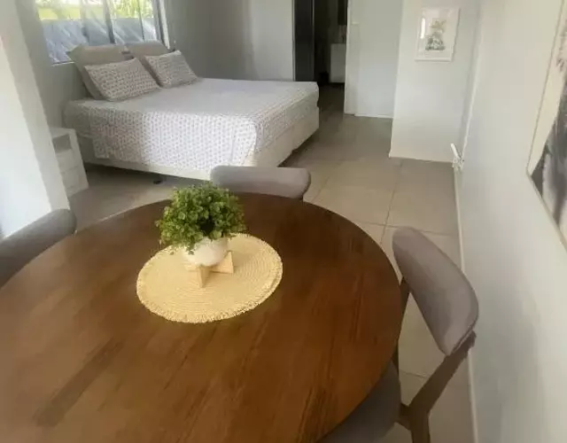 Reid's Retreat - Studio Apartment