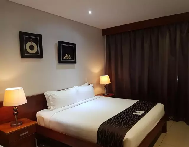 PADDY'S HOTEL & APARTMENTS