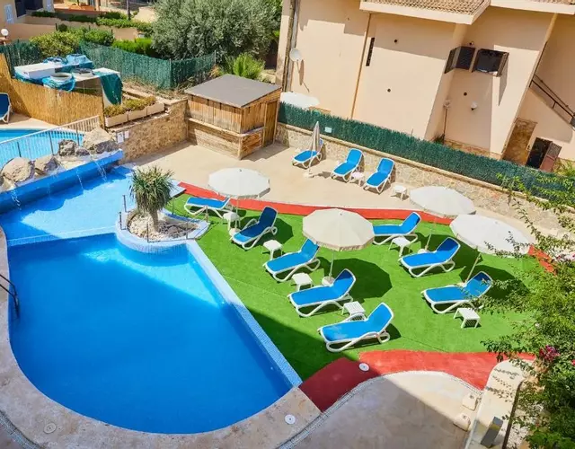 Sol y Mar Apartments