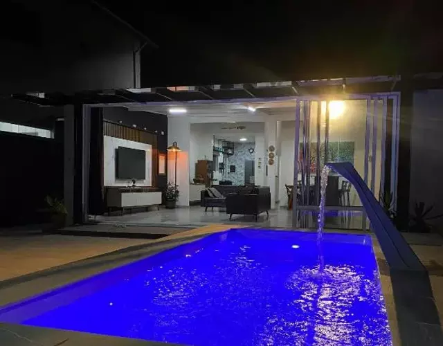 Refúgio do Litoral , Casa com Piscina Privativa