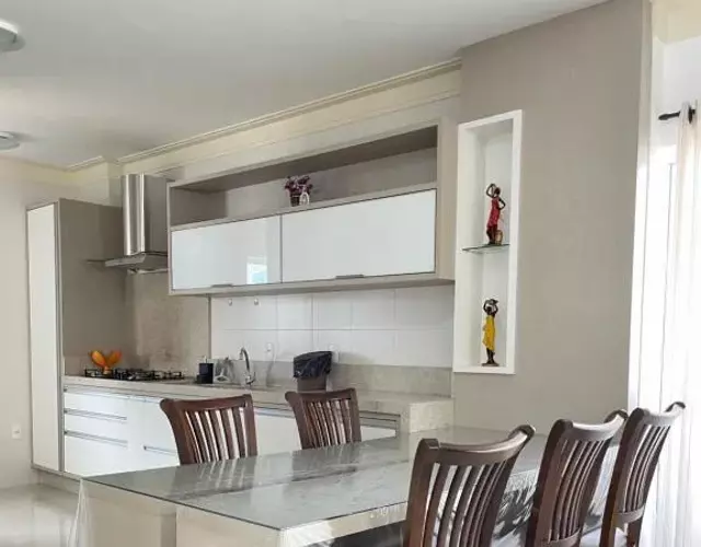 Apartamento com vista mar