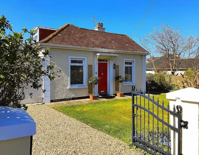 Crayfish Cottage - special offer Winter Weekend rates - book now!