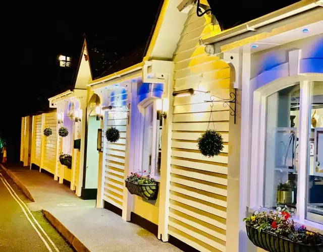 Ashbys Accommodation & Spa hire