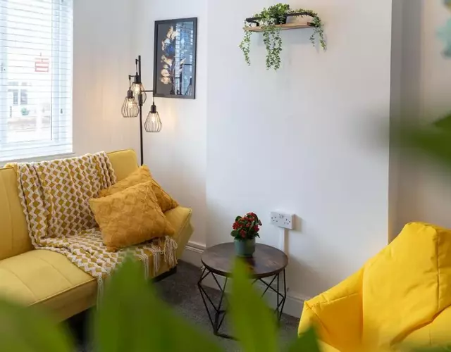 Open Mind Property - Luxury 3 Beds & Free Parking