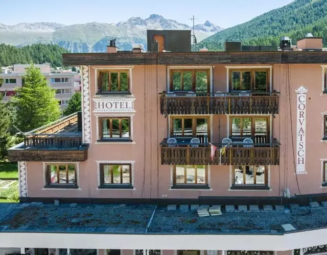 Hotel Corvatsch - Web Check-in