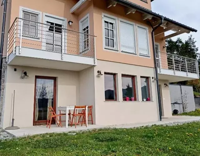 Green Apartment Cerknica