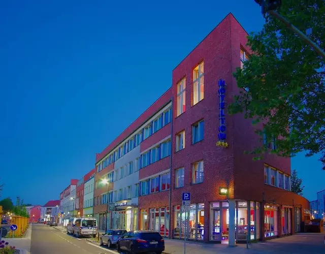 H24 Hoteltow