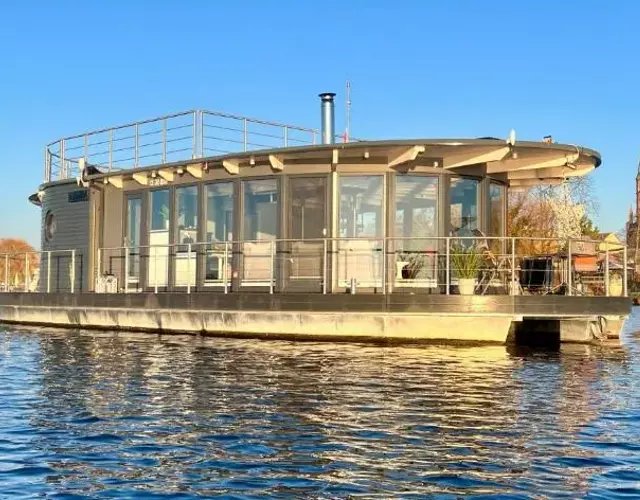 Luxus Floating Home Shanti 2