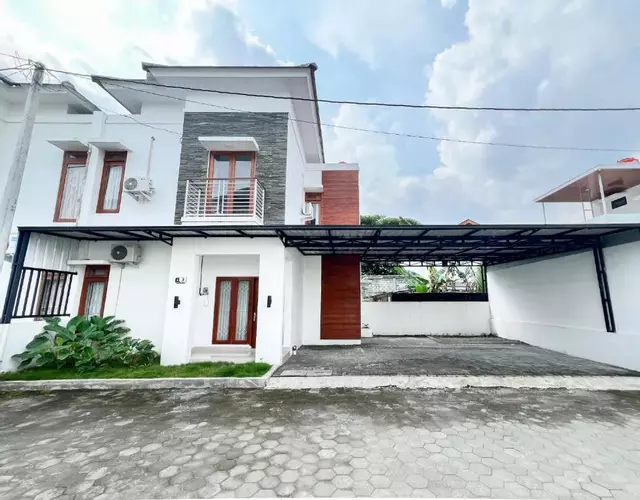 Grand Kalasan Homestay Jogja