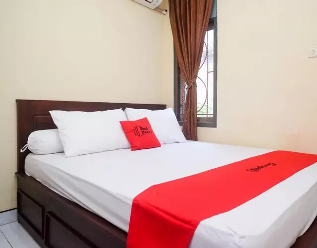 RedDoorz near Candi Ratu Boko 2