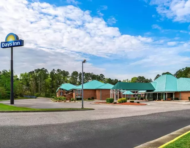 Days Inn by Wyndham Petersburg/South Fort Lee